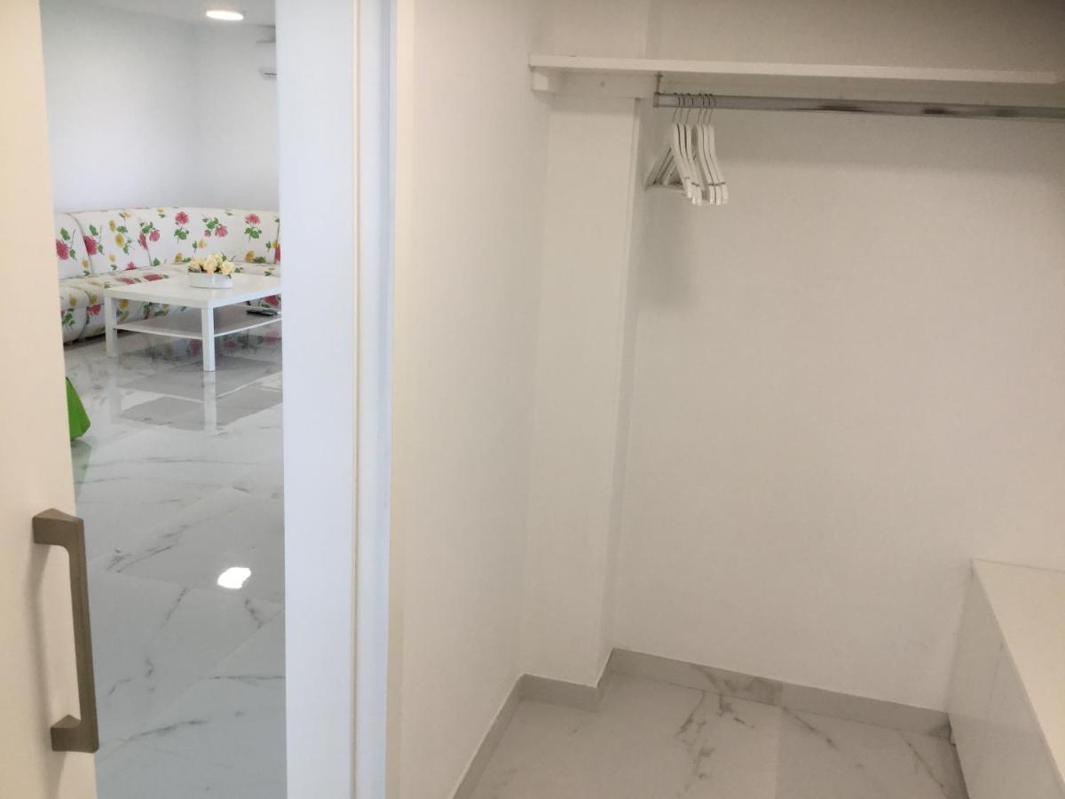 Yellow Studio Brand New Лимасол Экстерьер фото
